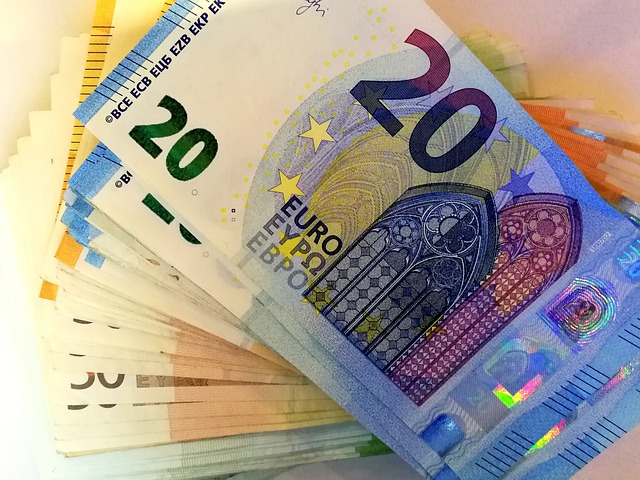 sloupec eurobankovek